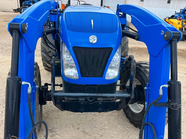 2019-new-holland-workmaster-95-image-26