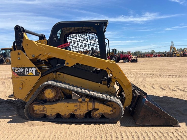2019-caterpillar-259d-image-4