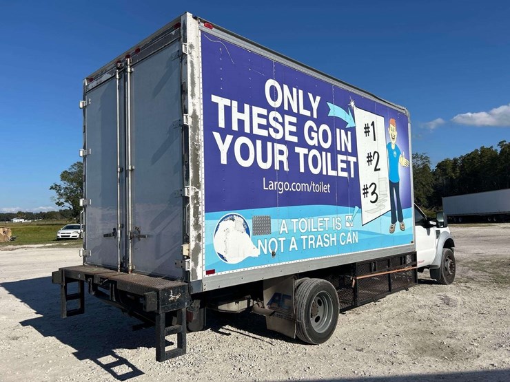 2010-ford-f450-image-3