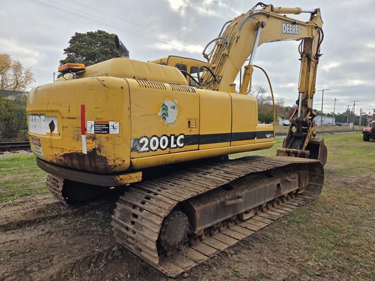 1999-john-deere-200-image-5