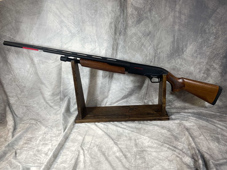 #2010-•-winchester-sxp-20-ga-pump-action-shotgun,-sn:-tr6022-046792sp-image-3