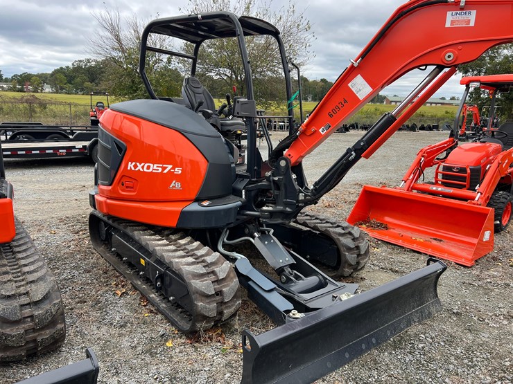 2023-kubota-kx057-5-image-2