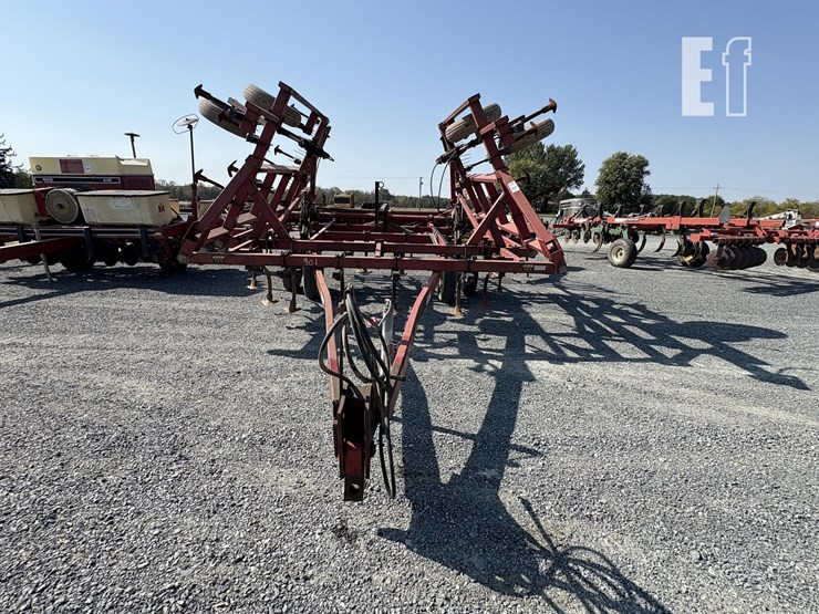 case-ih-4600-image-3