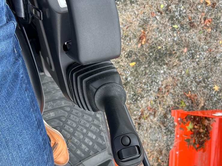 2023-kubota-kx057-5-image-23