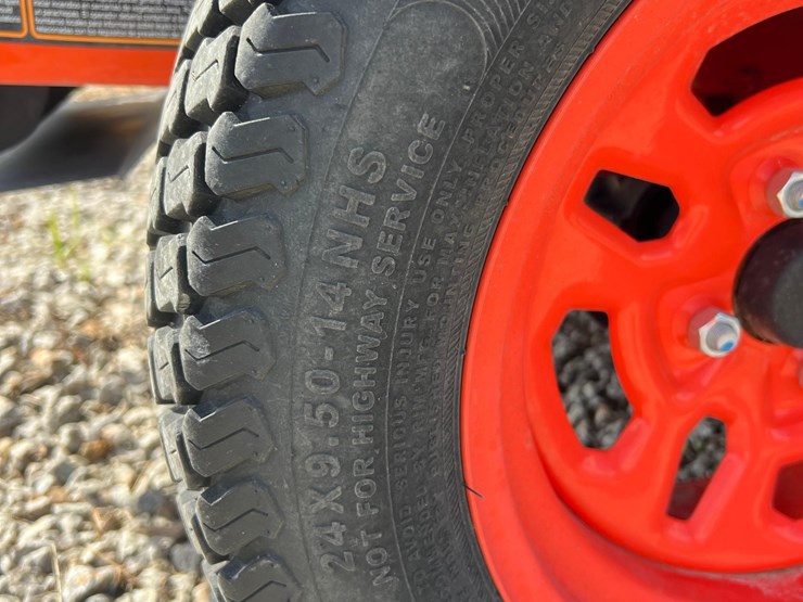 2022-kubota-z422-54-zero-turn-mower-image-16