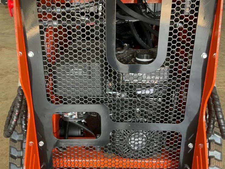 #1020-•-unused-future-ft36c-mini-skid-steer-image-17