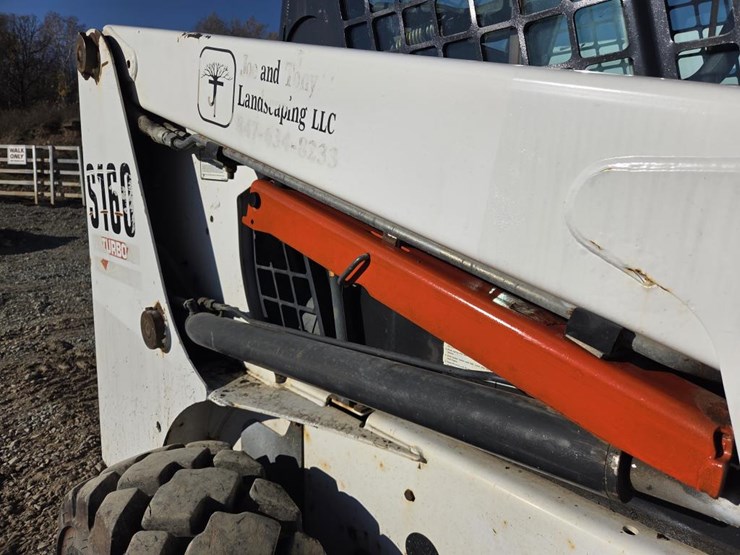 2003-bobcat-s160-image-17