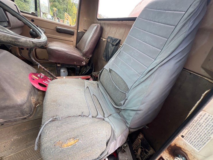 1983-international-s-series-water-truck-image-31