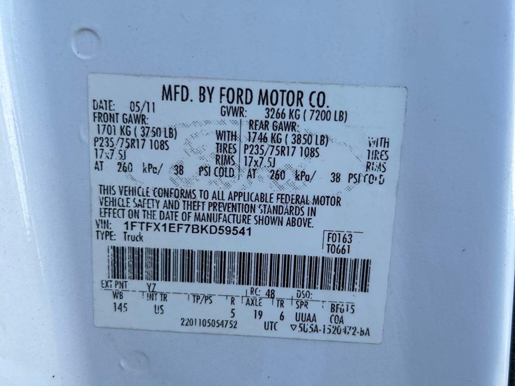 2011-ford-f150-xlt-image-17