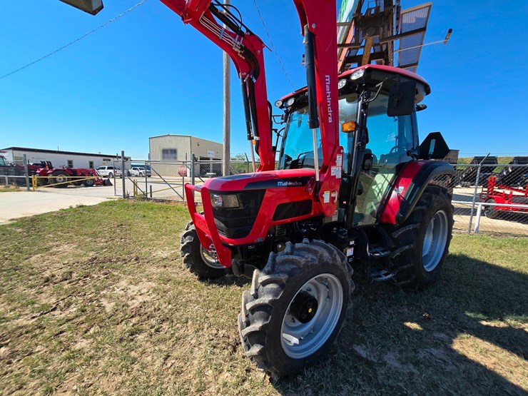 2025-mahindra-6075-image-13