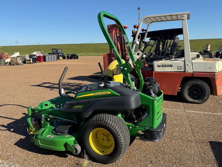 john-deere-z925m-image-4