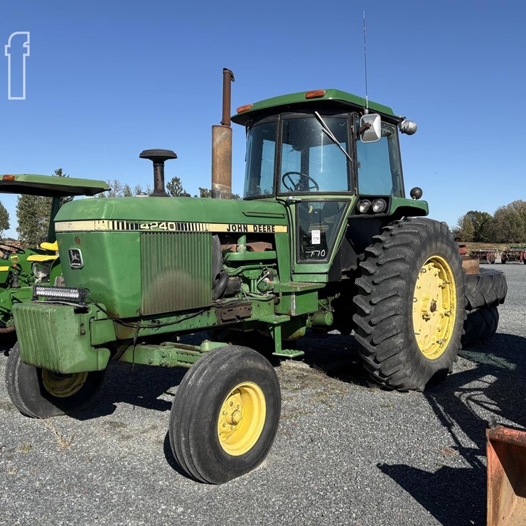 1979 JOHN DEERE 4240