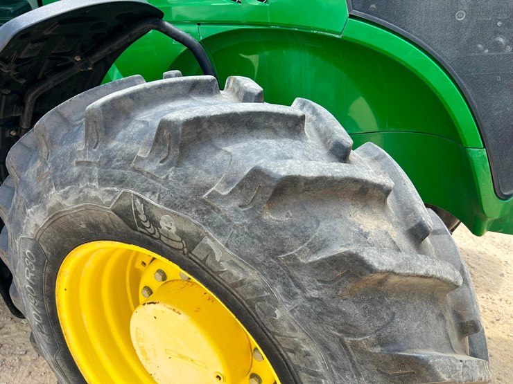2012-john-deere-7230r-image-27