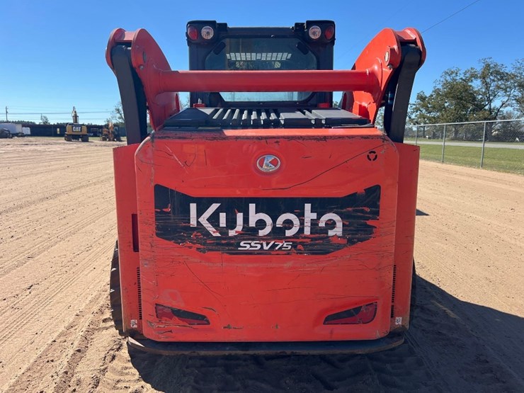 2021-kubota-ssv75-image-3