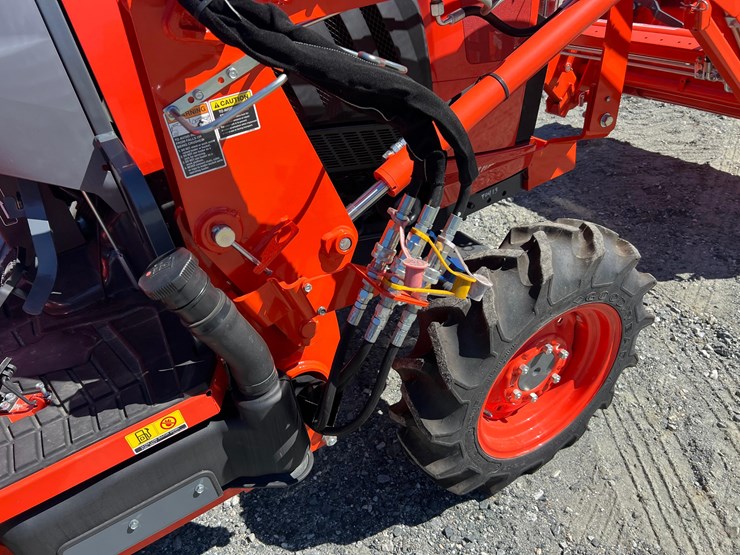 2023-kubota-l3560-image-24