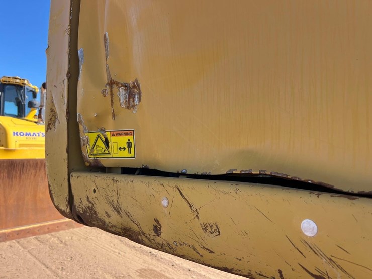 2016-caterpillar-336fl-image-26