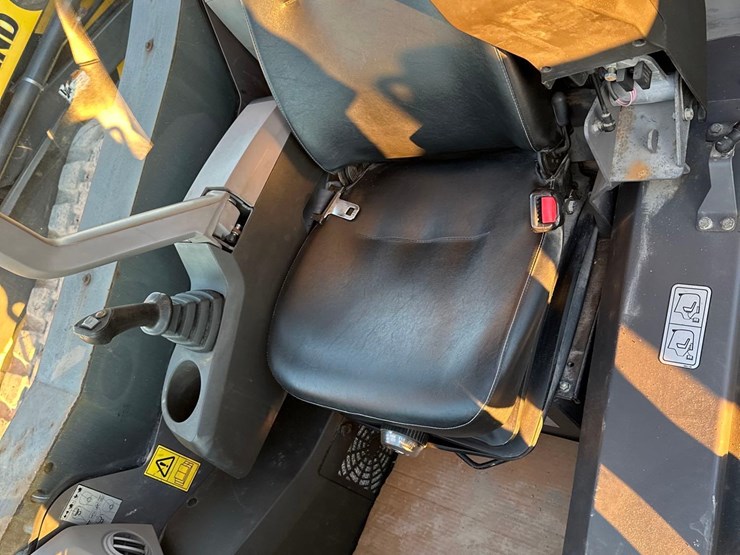 2018-volvo-mct-110c-image-6