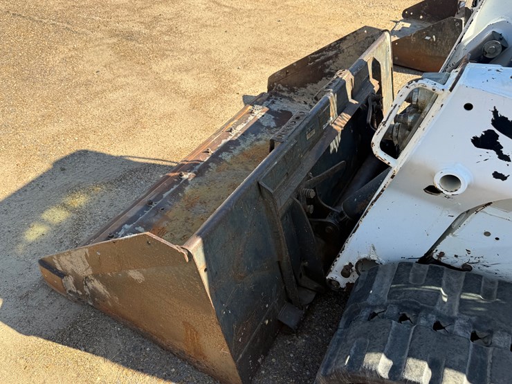 2017-bobcat-t550-image-17