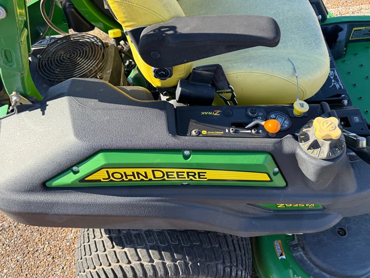 john-deere-z925m-image-19