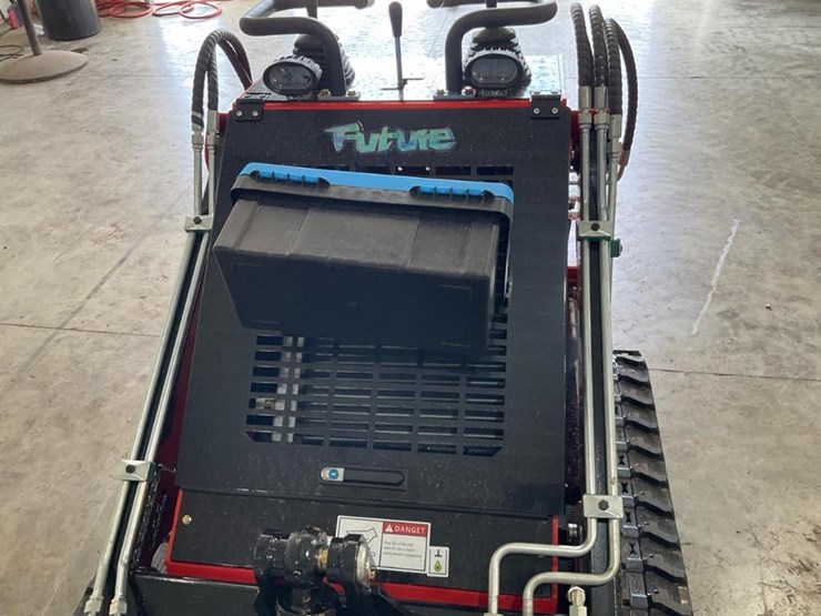 #1018-•-unused-future-ft380r-mini-skid-steer-image-15