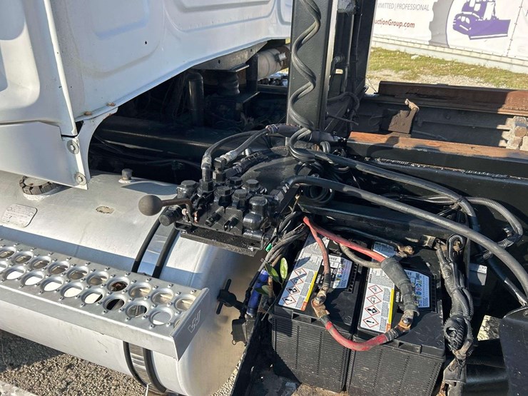 2002-western-star-4900-image-19