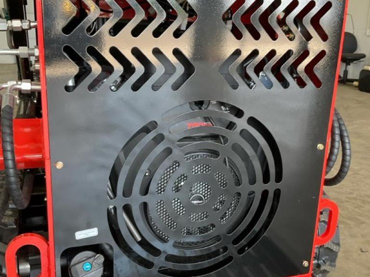 #1016-•-unused-future-ft380r-mini-skid-steer-image-33