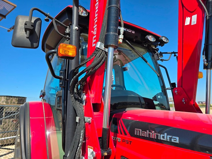 2025-mahindra-6075-image-44