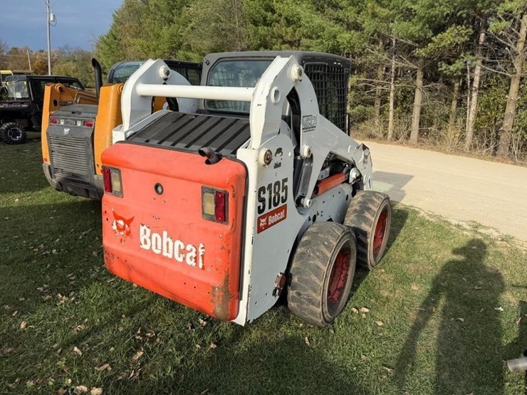 2012-bobcat-s185-image-8