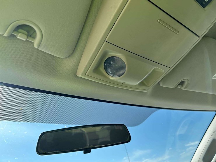 2012-dodge-grand-caravan-sxt-image-18