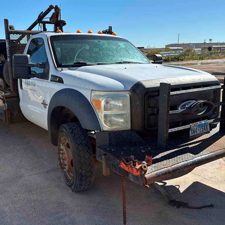 2011 FORD F550
