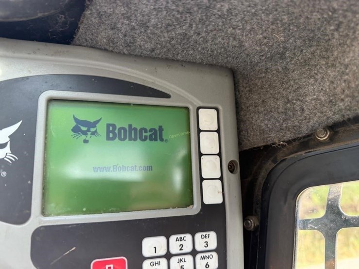 2012-bobcat-s185-image-12