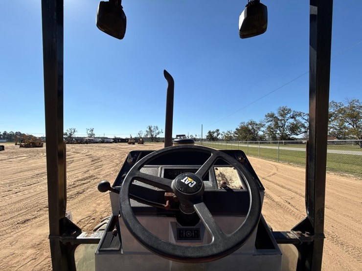 1993-caterpillar-416b-image-19