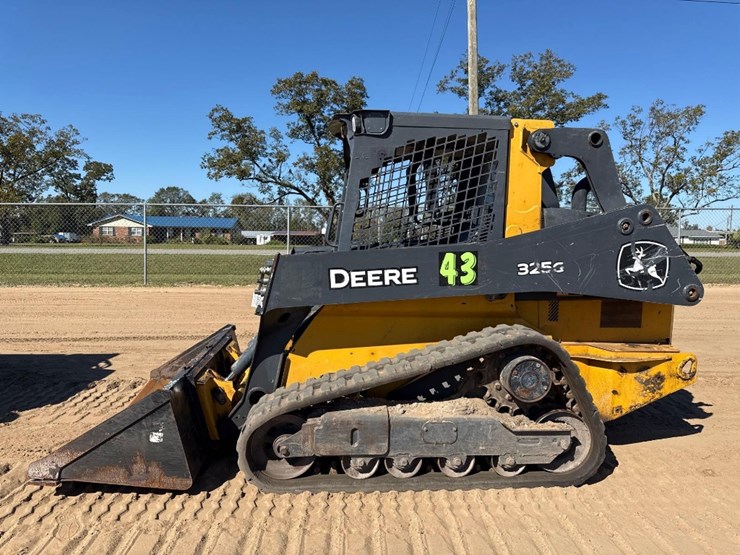2023-deere-325g-image-1