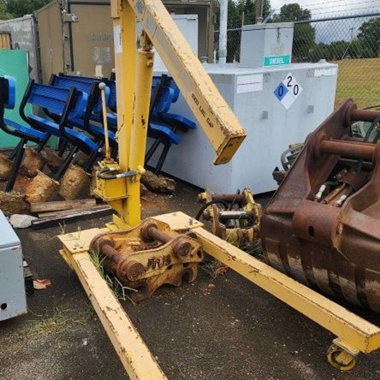 Portable Floor Crane/Hoist