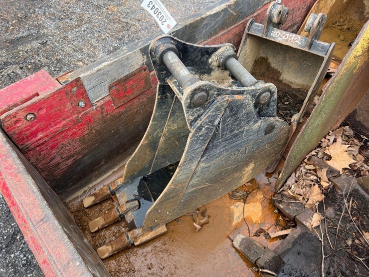 12"-pin-on-bucket-image-1