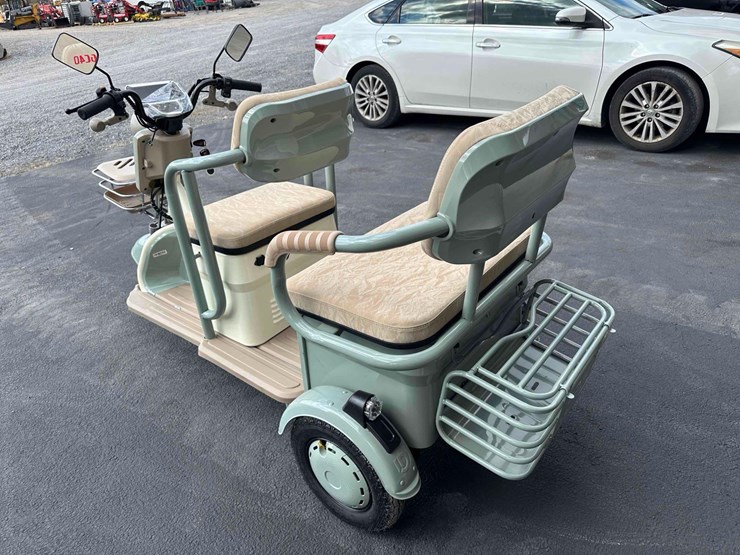 unused-irgc40-battery-powered-mini-golf-cart-image-6