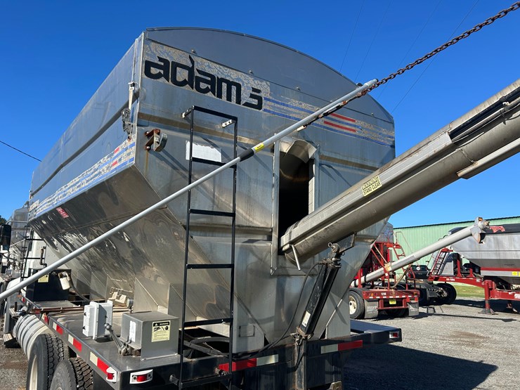 2011-mack-tender-truck-w/adams-rear-discharge-bed-auger-image-33