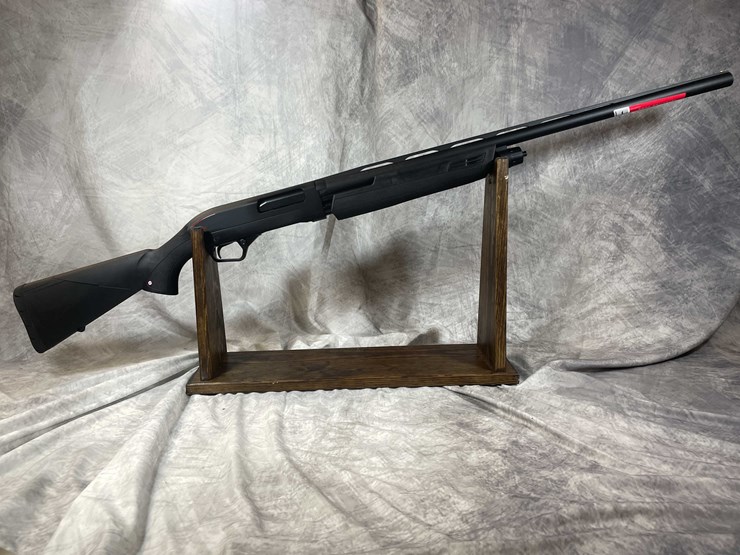 #2015-•-winchester-sxp-12-ga.-pump-action-shotgun,-sn:-tr6022-051949sp-image-2
