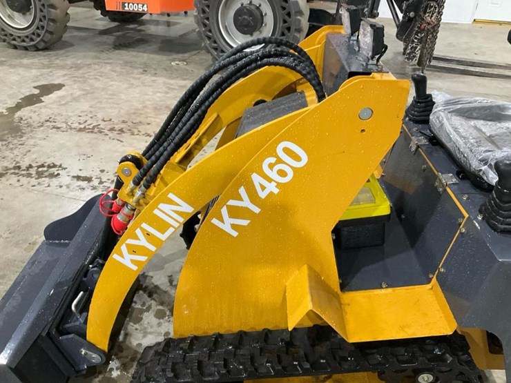#1004-•-unused-ky460-mini-skid-steer-image-12