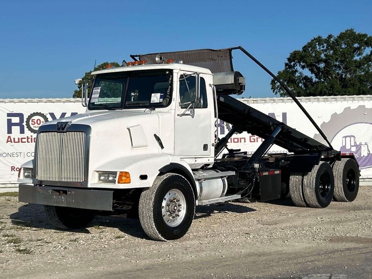2002-western-star-4900-image-1
