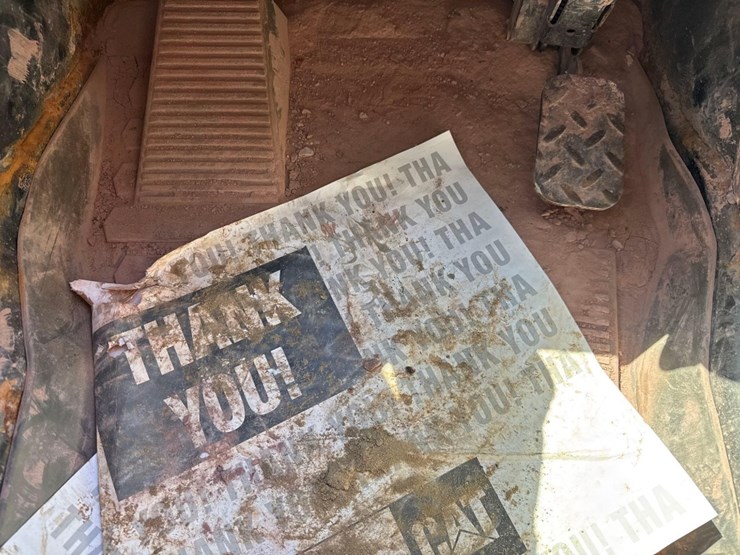 2022-caterpillar-246d3-image-28