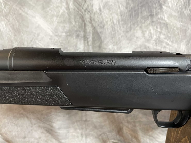#2050-•-winchester-xpr-300-win-mag-bolt-action-rifle,-sn:-pt14723yw357-image-14