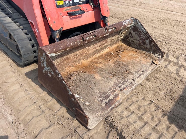 2017-kubota-svl75-2-image-17