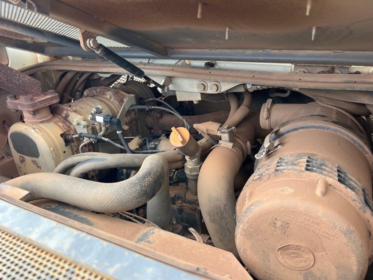 2013-takeuchi-tl10-image-22