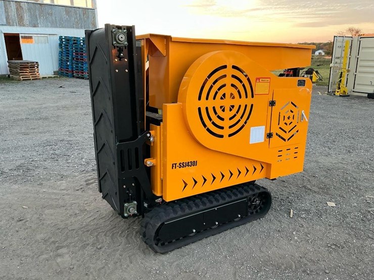 #1225-•-unused-future-ft-ssj430-tracked-crusher-image-1