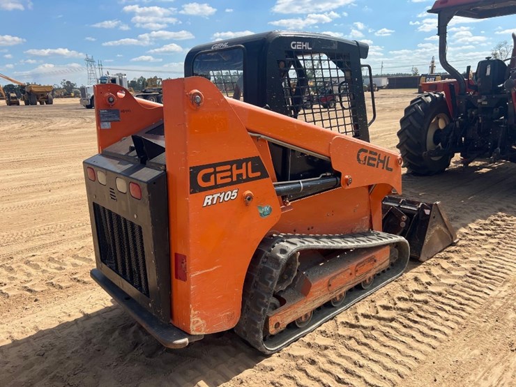 2019-gehl-rt105-image-4