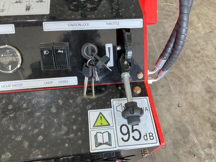 #1016-•-unused-future-ft380r-mini-skid-steer-image-36