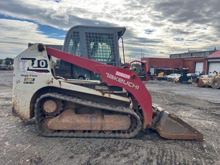 2013-takeuchi-tl10-image-4