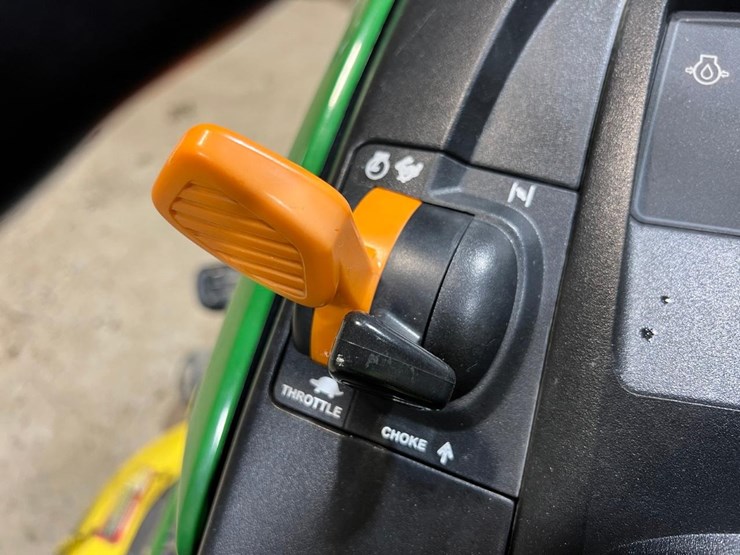 john-deere-x500-image-22