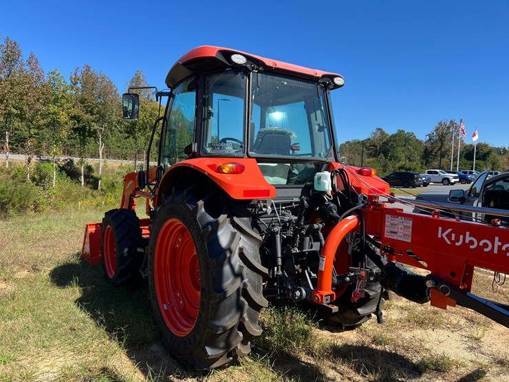 2023-kubota-m4-061-deluxe-mfwd-utility-tractor-with-la1154-front-loader-image-6